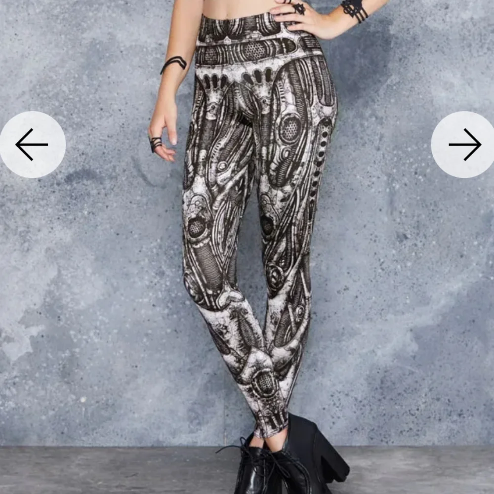 Blackmilk next world machine leggings - Picture 3 of 14